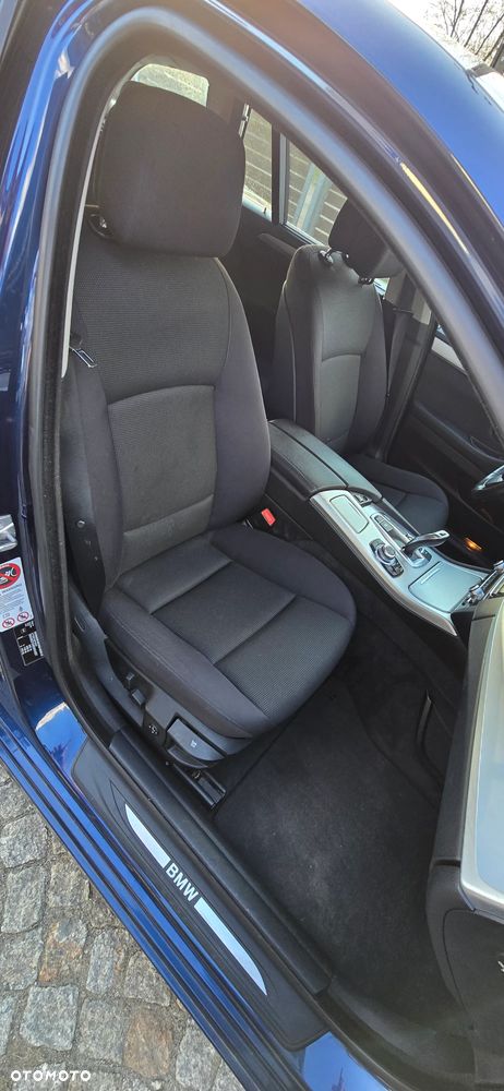 BMW Seria 5 525d - 5