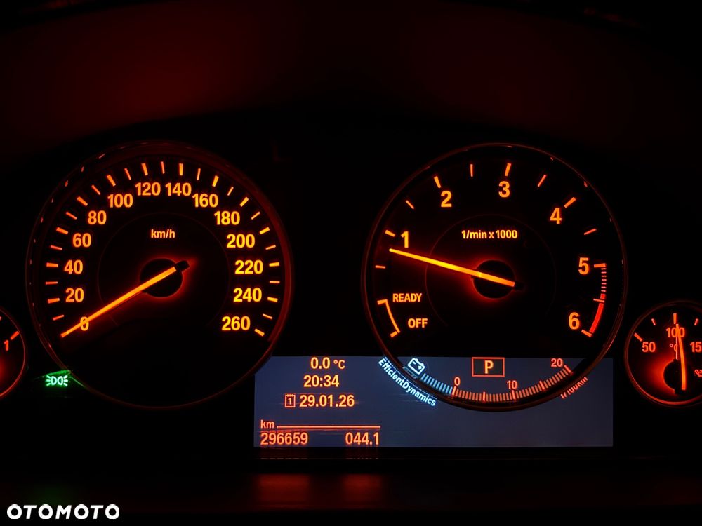 BMW Seria 3 320d - 28