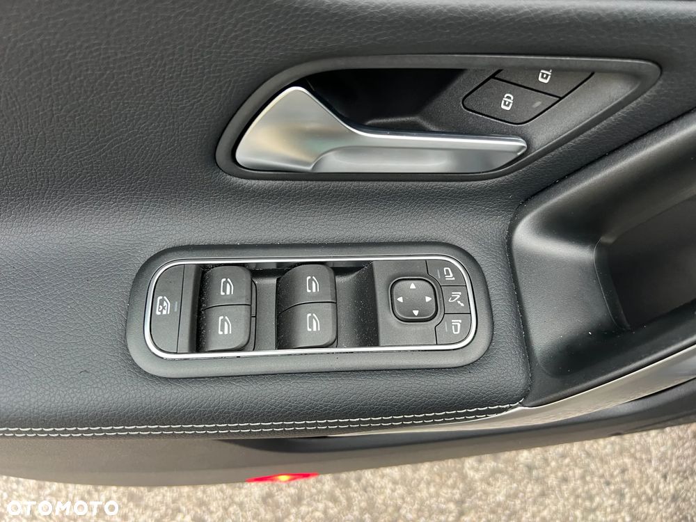 Mercedes-Benz CLA 250 e 8G-DCT Progressive - 15