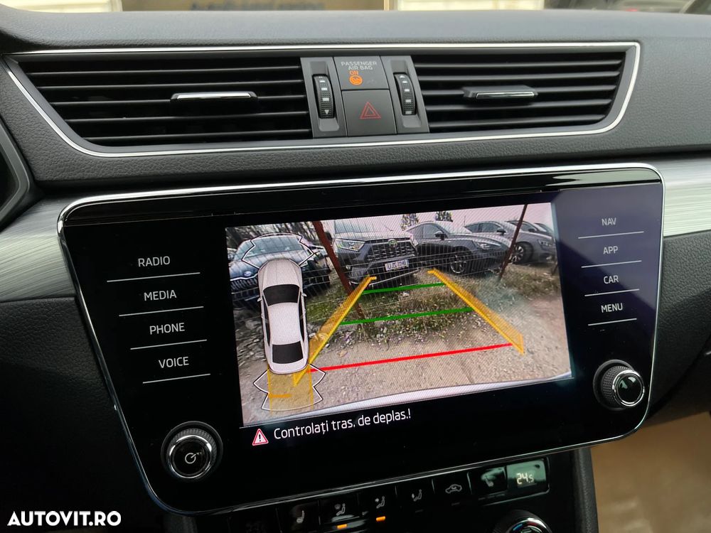 Skoda Superb 2.0 TDI DSG Ambition - 13