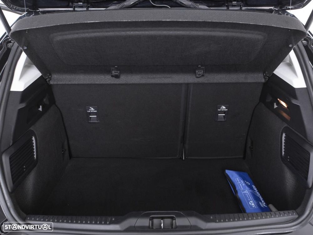 Ford Focus 1.5 TDCi ECOBlue Active - 13