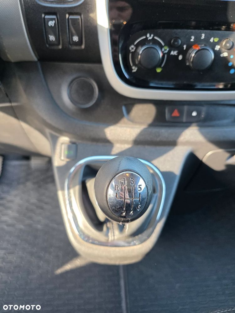 Renault Trafic - 11