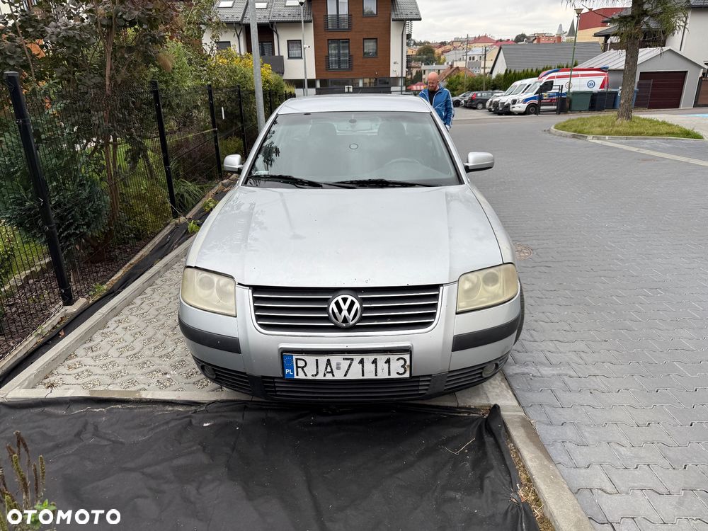 Volkswagen Passat 1.8T - 2