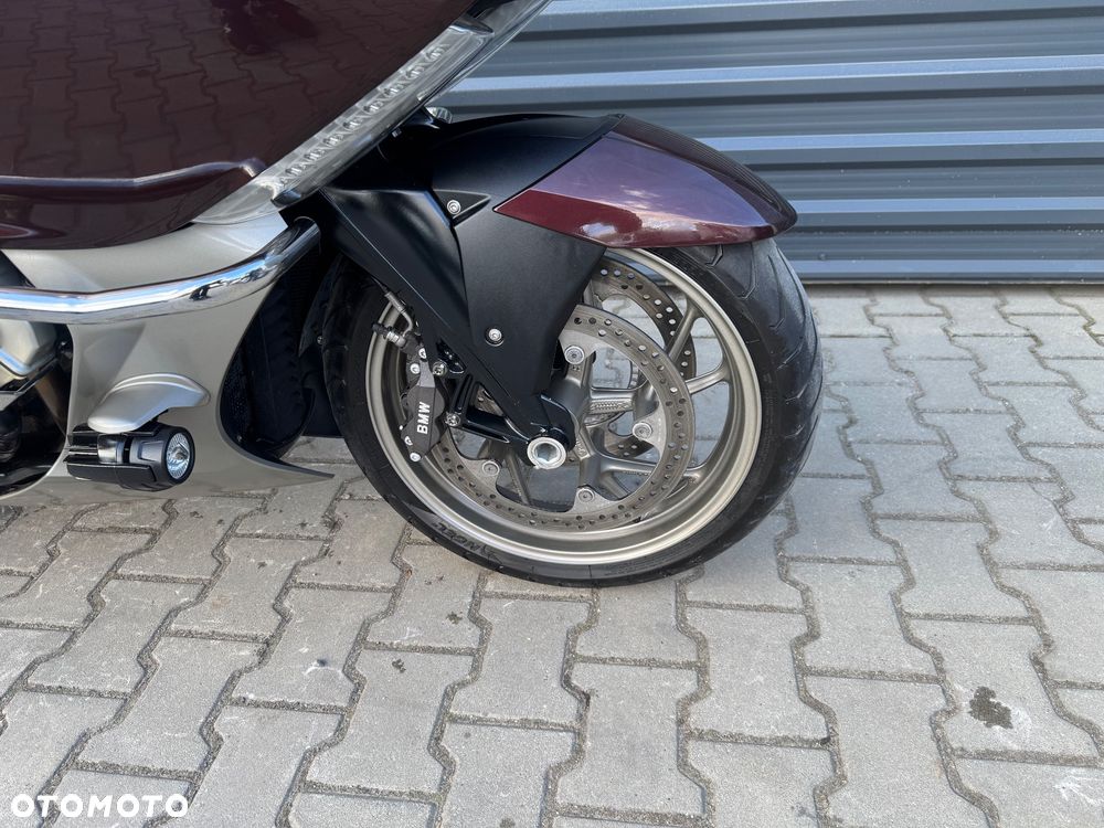 BMW K - 8
