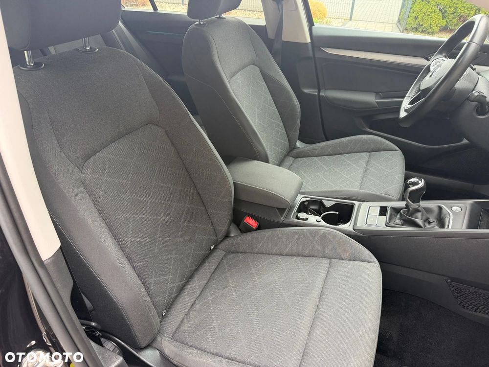 Volkswagen Golf - 18