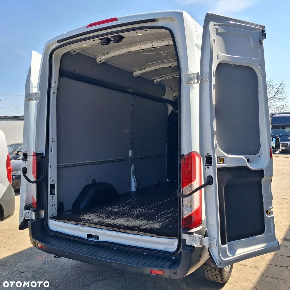 Ford Transit - 23