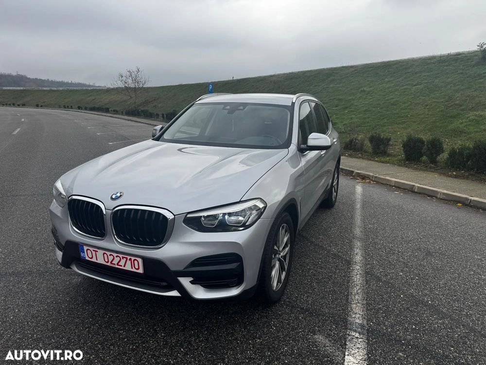 BMW X3 xDrive20i AT xLine - 1