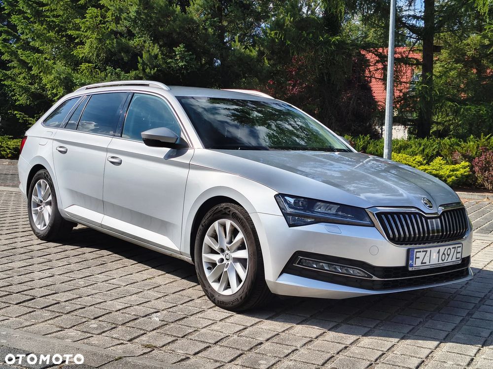 Skoda Superb 2.0 TDI DSG Premium Edition - 3