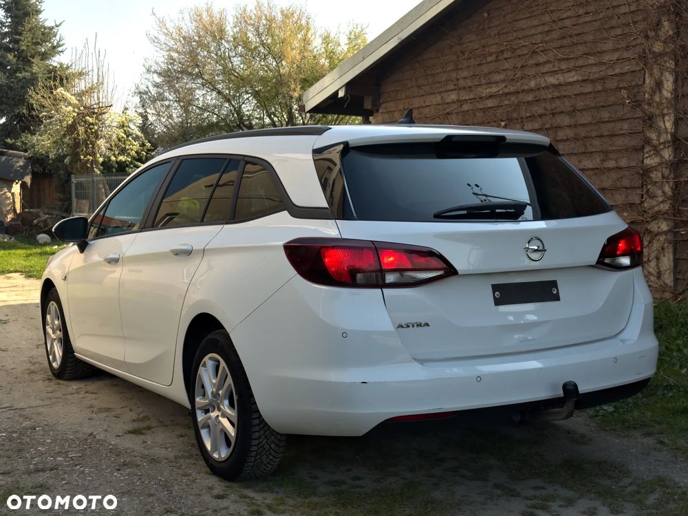 Opel Astra 1.6 CDTI Dynamic S&S - 9