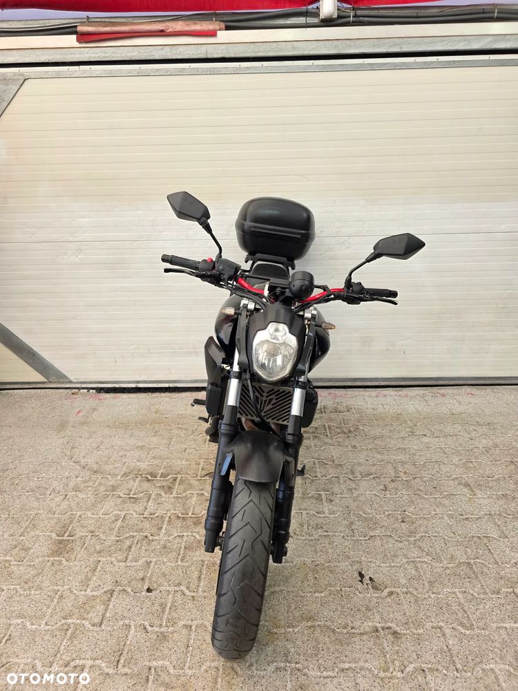 Yamaha MT - 22