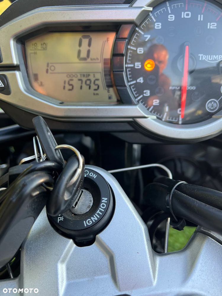 Triumph Tiger - 4