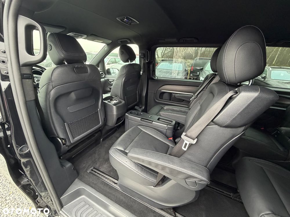 Mercedes-Benz Klasa V 300 d Extralang 4Matic 9G-TRONIC Avantgarde Edition - 32