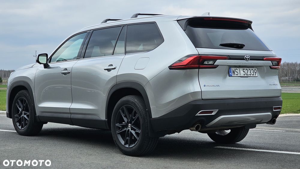 Toyota Grand Highlander - 8