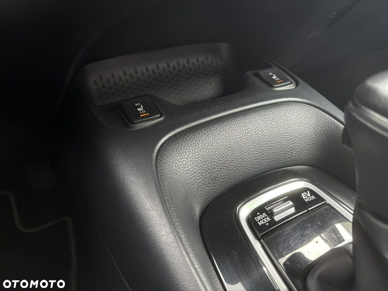 Toyota Corolla - 23