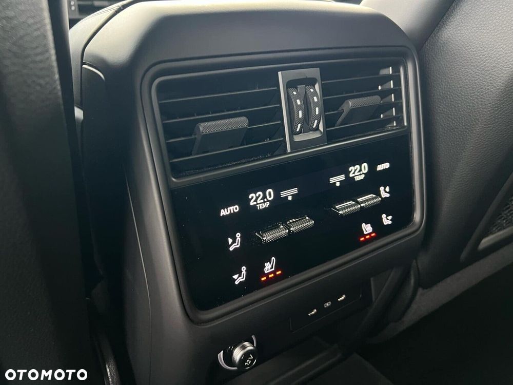 Porsche Cayenne Coupe Turbo E-Hybrid PHEV - 36