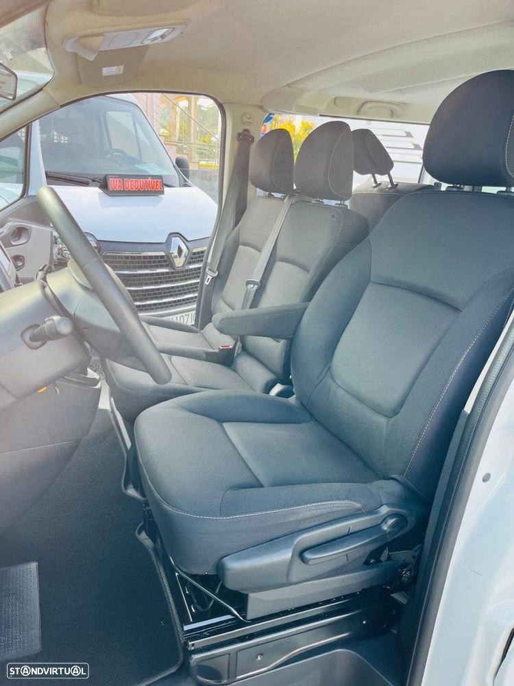 Renault Trafic 9 lugares - 13