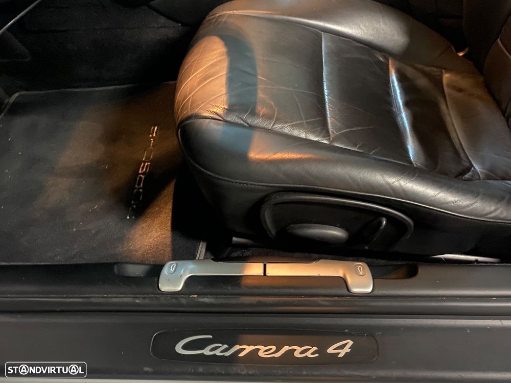 Porsche 911 Série F - 12