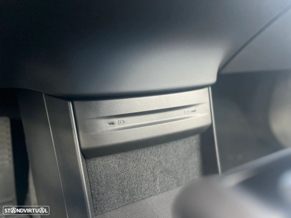 Volvo EX90 104 kWh Single Motor Core - 29