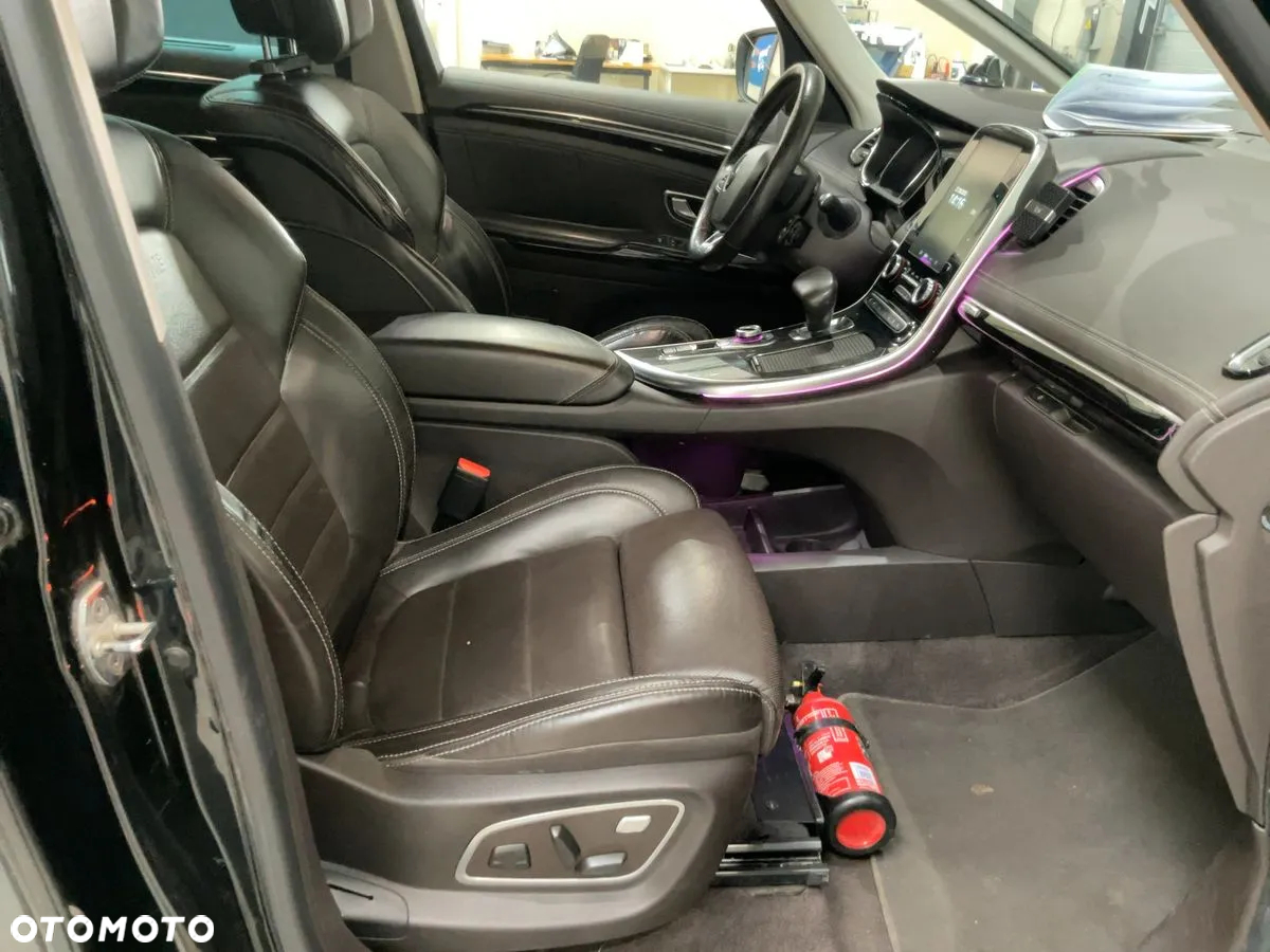 Renault Espace 1.6 dCi Energy Initiale Paris EDC 7os - 9