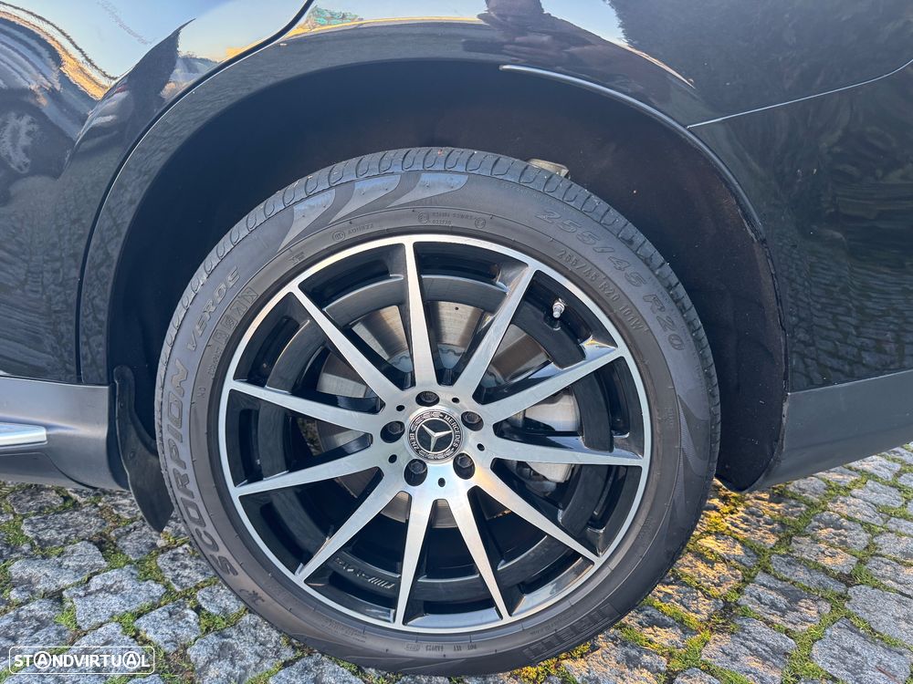 Mercedes-Benz EQC 400 4Matic AMG Line Electric Art - 4