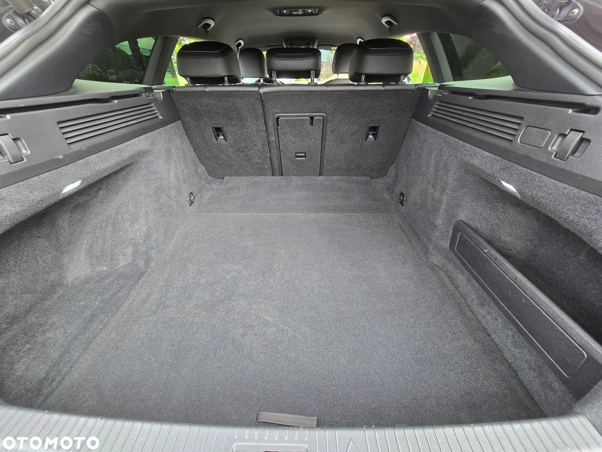 Volkswagen Arteon 2.0 TSI R-Line DSG - 23
