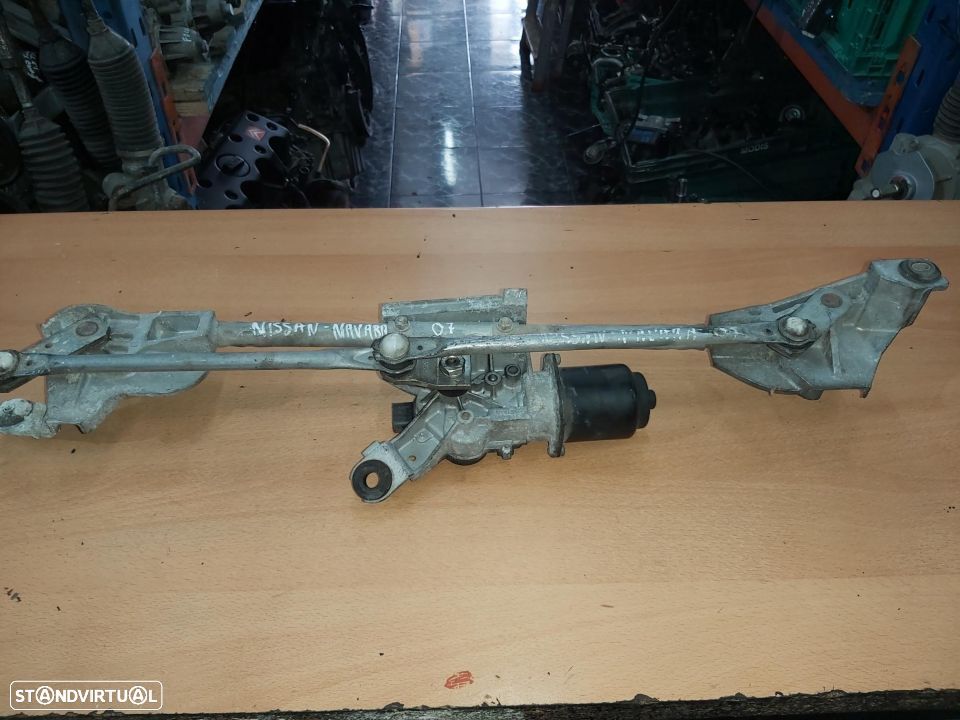 Motor limpa para brisas Nissan Navara 2007 - 1