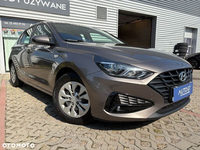 Hyundai i30 1.5 DPI Classic + - 26