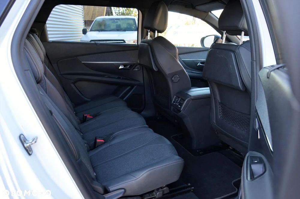 Peugeot 5008 BlueHDi 130 EAT8 GT - 19