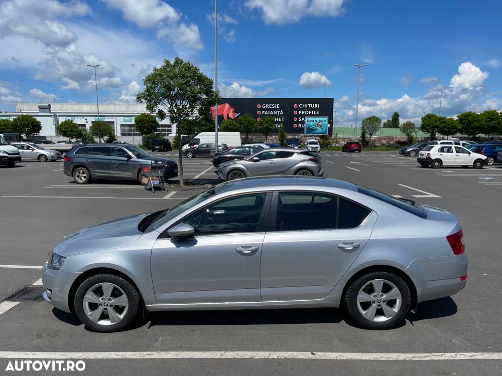 Skoda Octavia 2.0 TDI AMBITION - 3