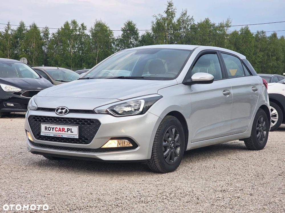 Hyundai i20 - 19