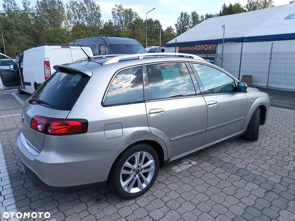 Fiat Croma 1.9 JTD Emotion - 6