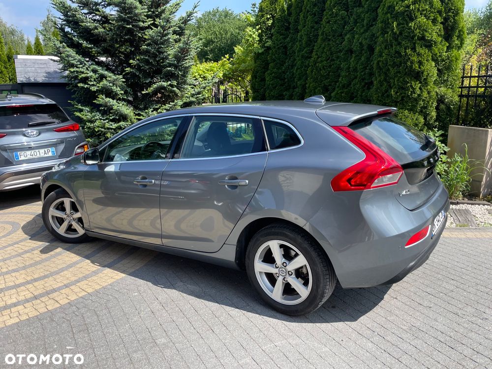 Volvo V40 D2 Powershift Momentum - 25