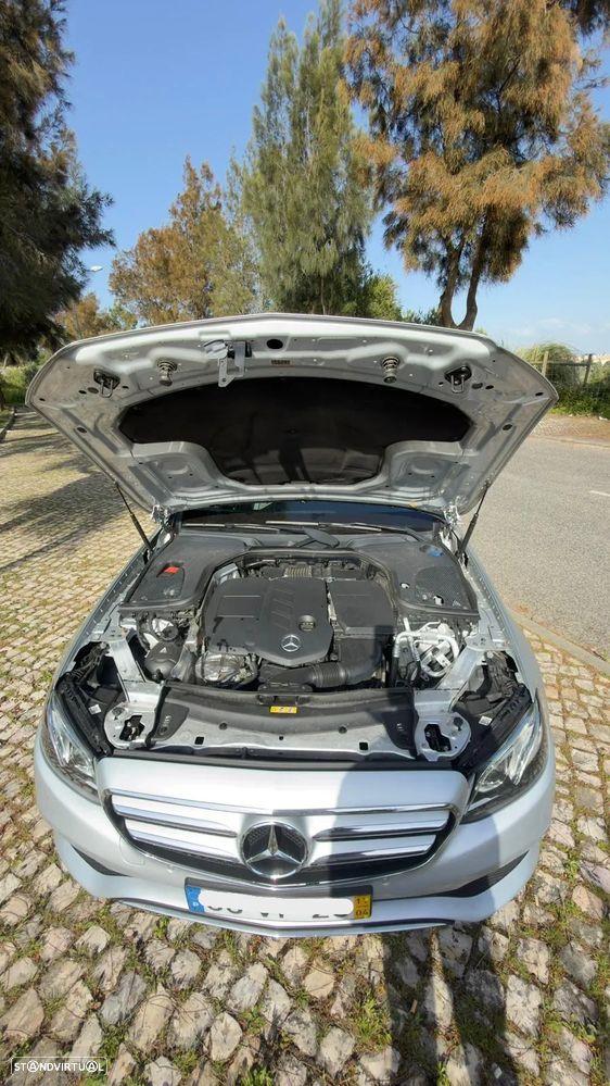 Mercedes-Benz E 220 d Avantgarde - 5
