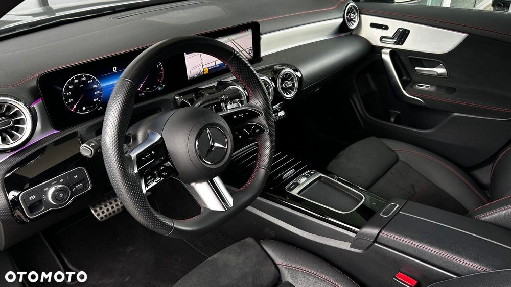 Mercedes-Benz CLA 200 mHEV AMG Line 7G-DCT - 11