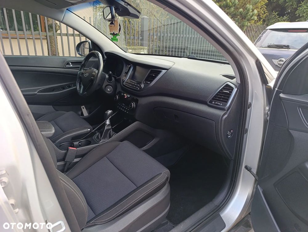 Hyundai Tucson 1.6 GDI BlueDrive Comfort 2WD - 9