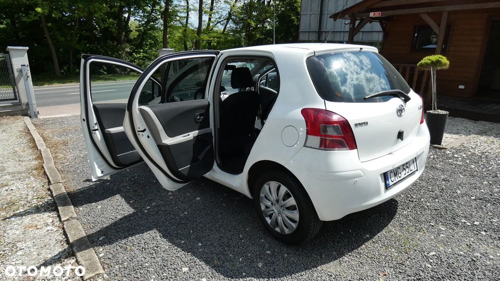 Toyota Yaris 1.33 2010 - 12