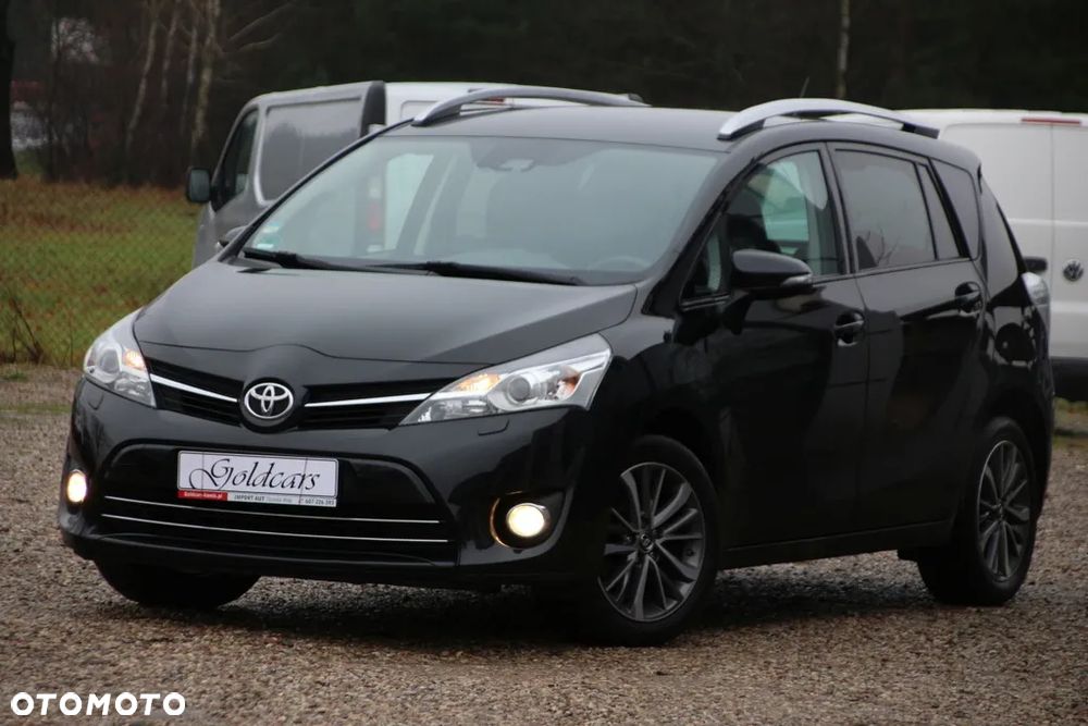 Toyota Verso 1.8 Sol plus NAVI 7os - 9