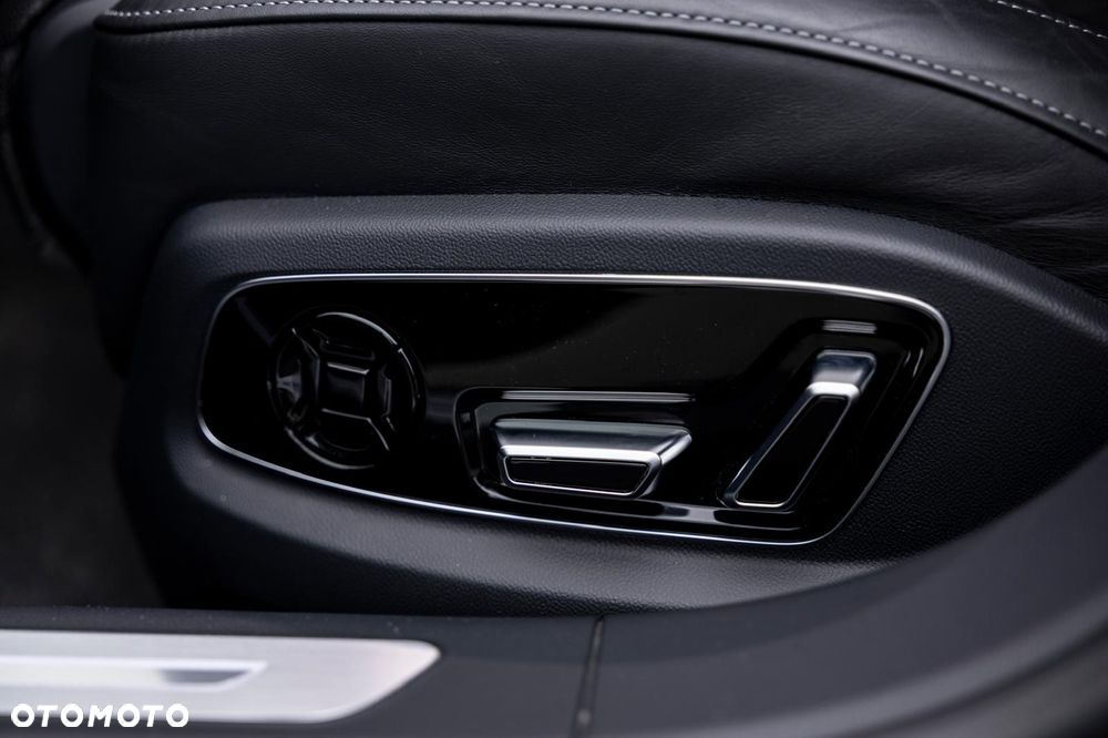 Audi A8 L 55 TFSI quattro tiptronic - 34