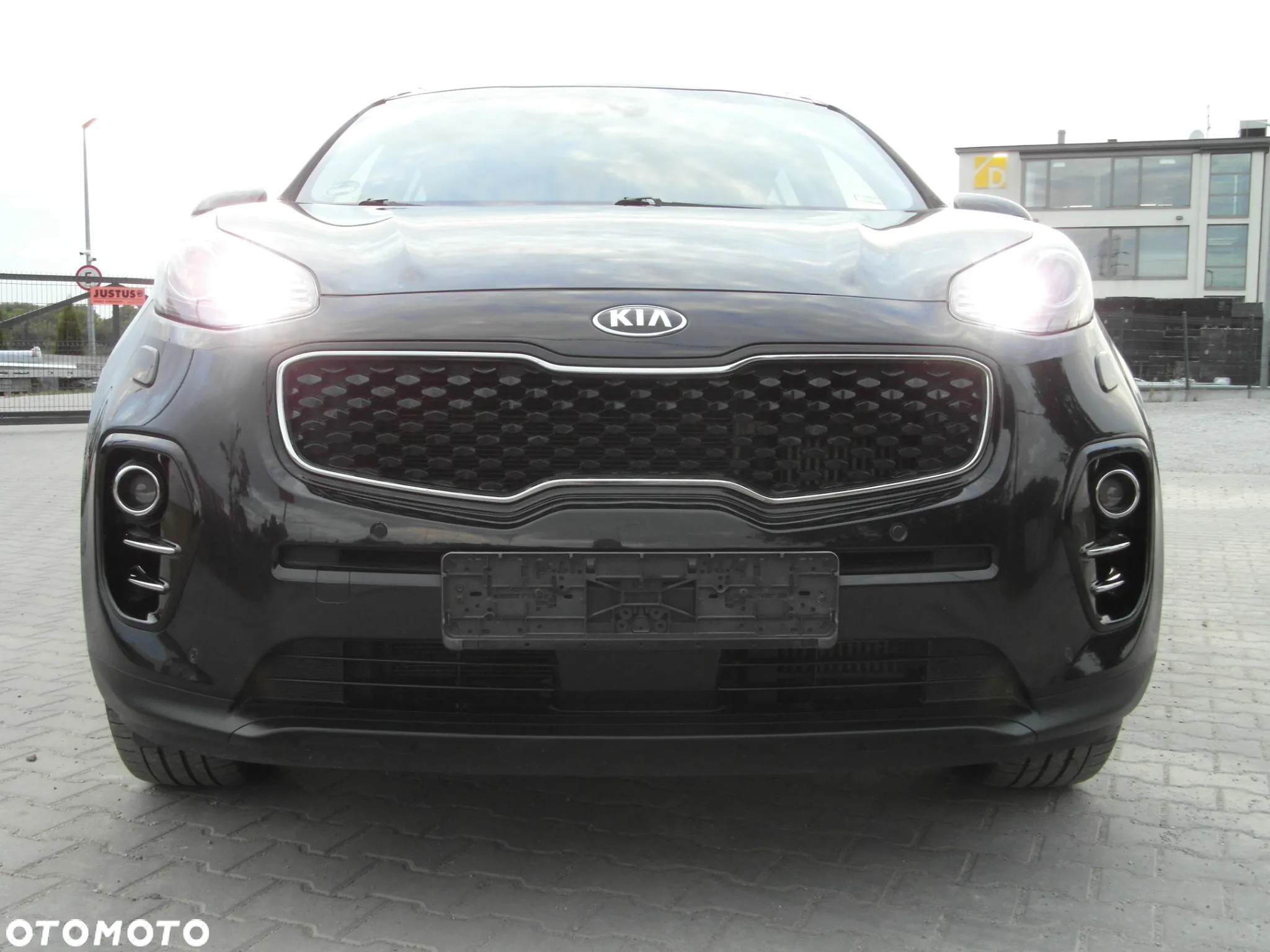 Kia Sportage 2.0 CRDI 4WD Automatik Vision - 13
