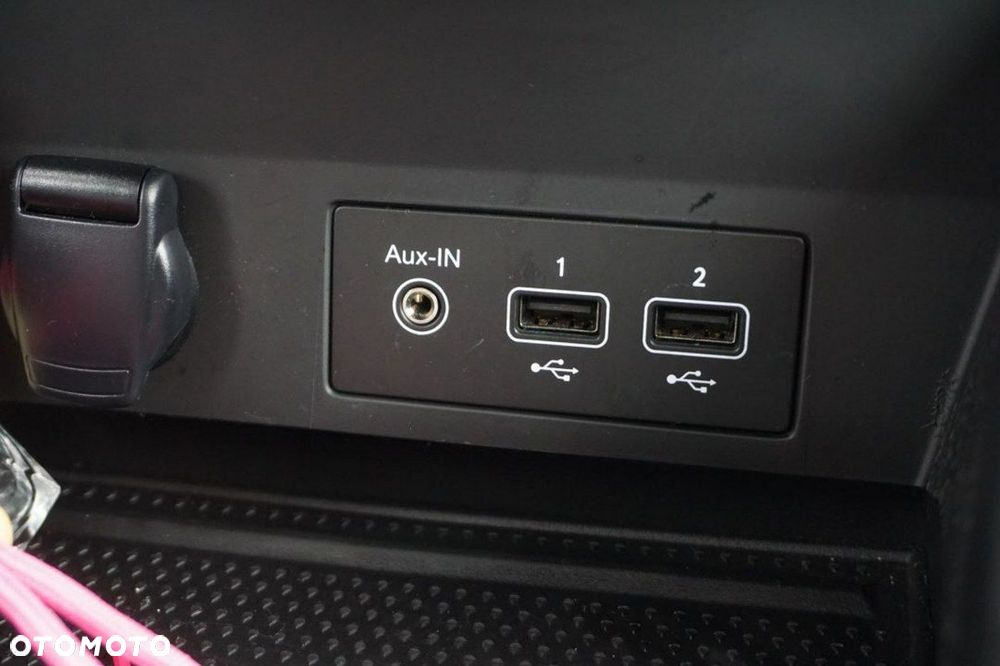 Renault Captur 1.0 TCe Techno - 24