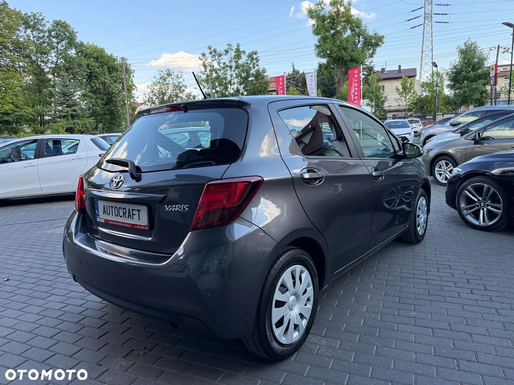Toyota Yaris 1.0 Active EU6 - 27