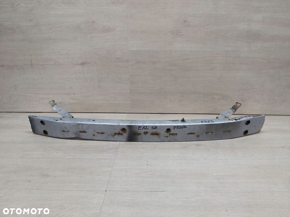 Toyota Corolla E12 belka wzmocnienie zderzaka przód - 1