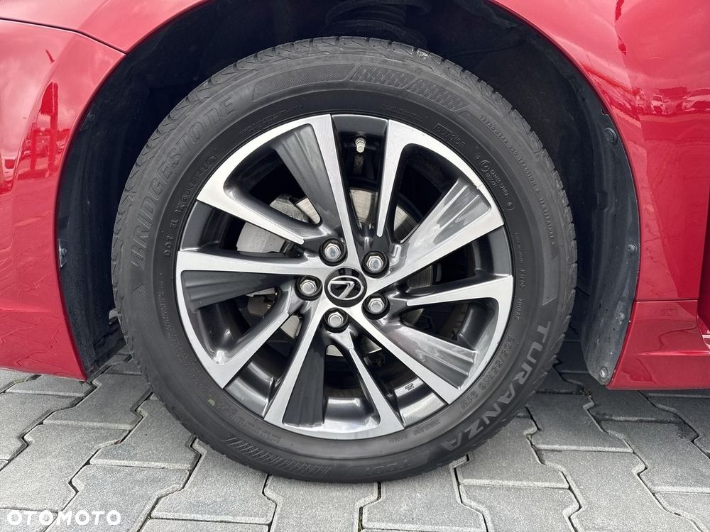 Lexus CT - 6