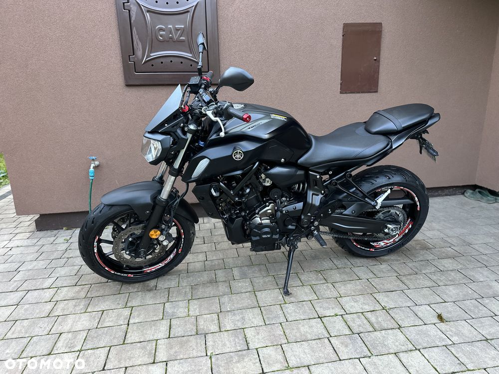 Yamaha MT - 7