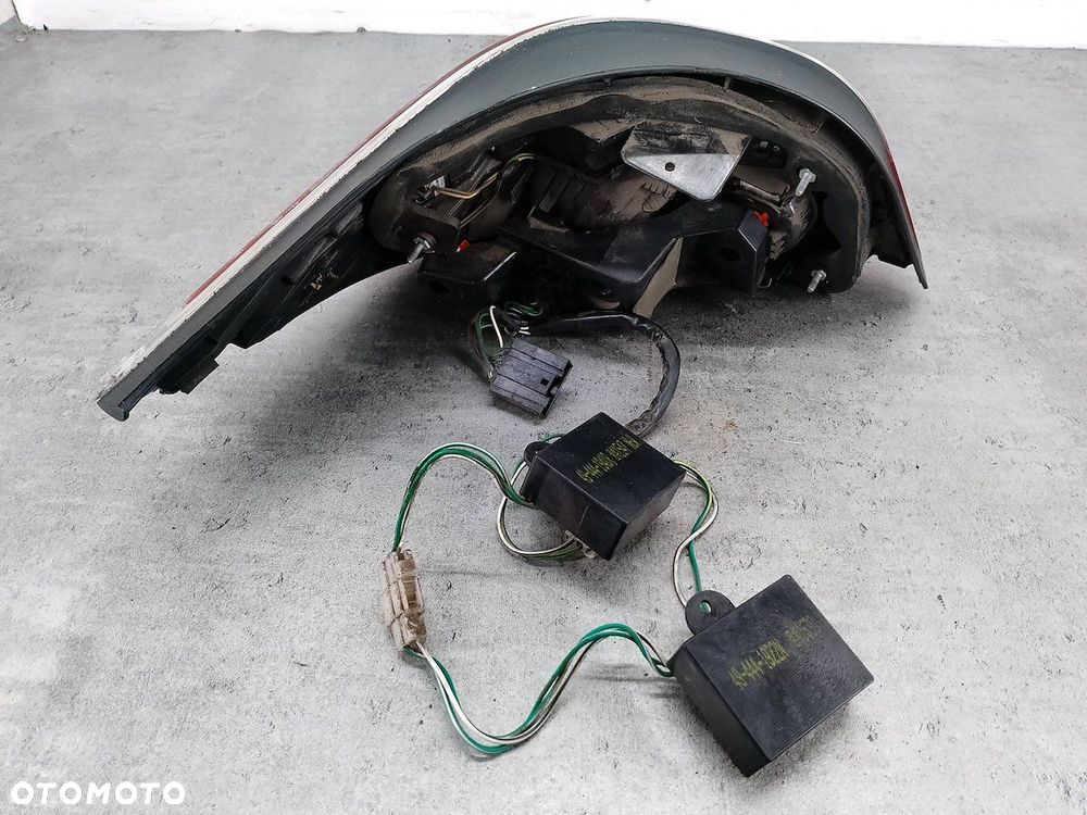 LAMPA TYLNA PRAWA BMW SERIA 5 E60 SEDAN - 6