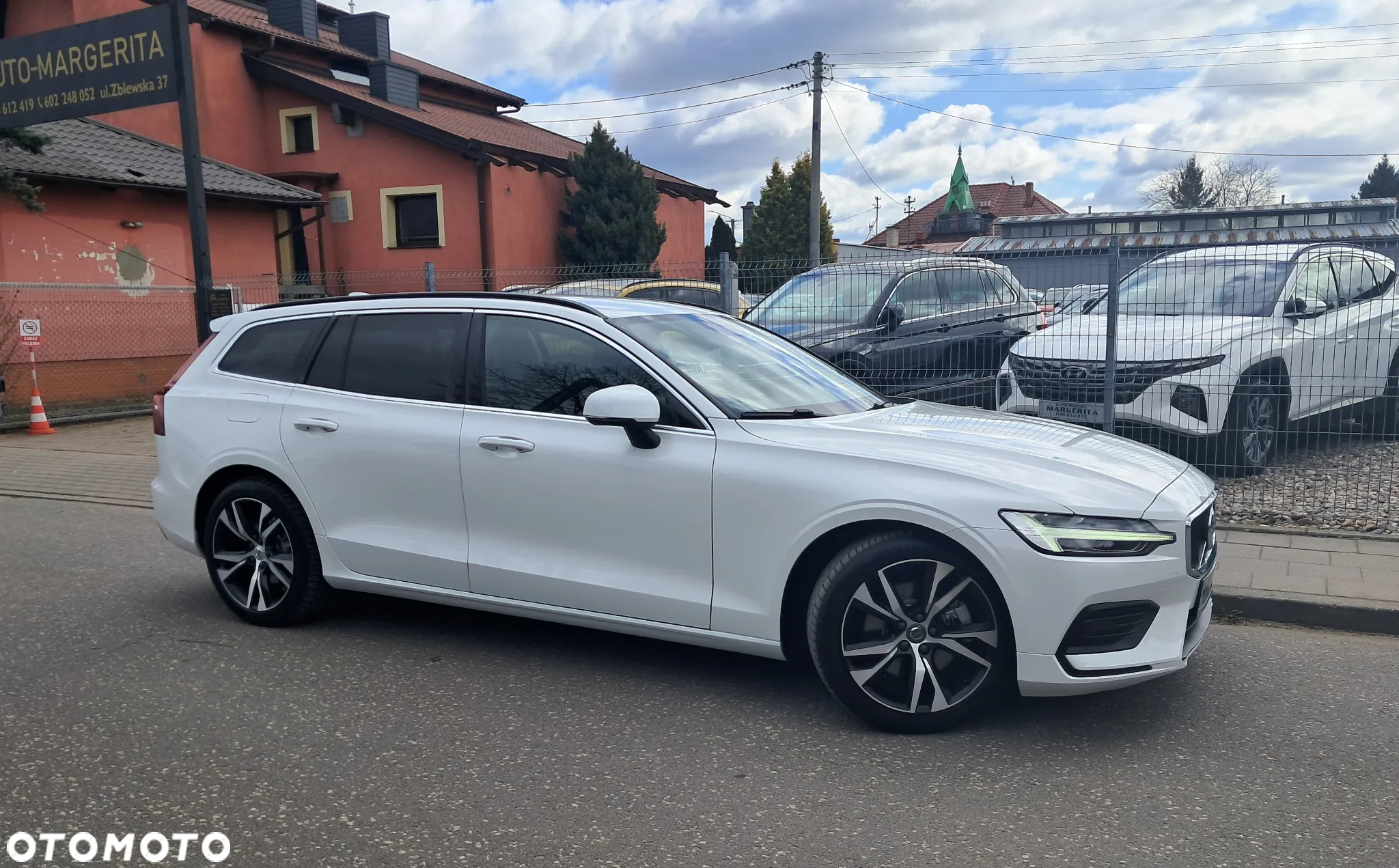 Volvo V60 B4 D Geartronic Momentum - 2