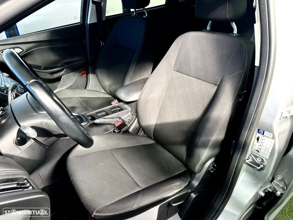 Ford Focus SW 1.0 SCTi Titanium - 10