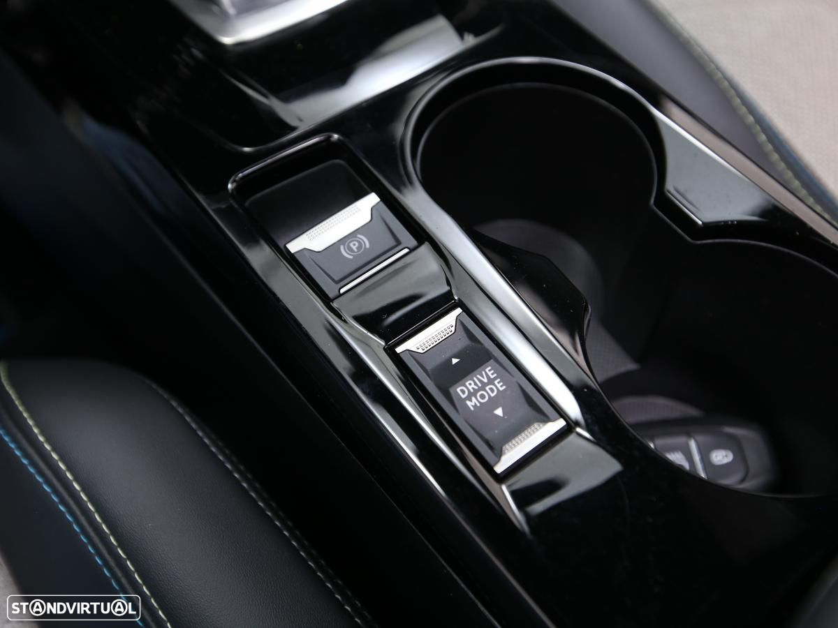 Peugeot e-2008 50 kWh GT - 26