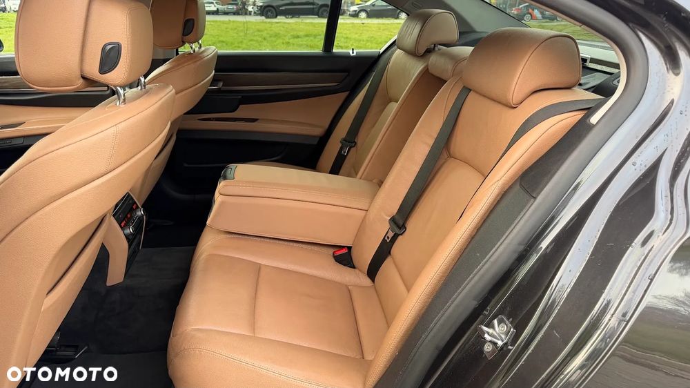 BMW Seria 7 730d - 15