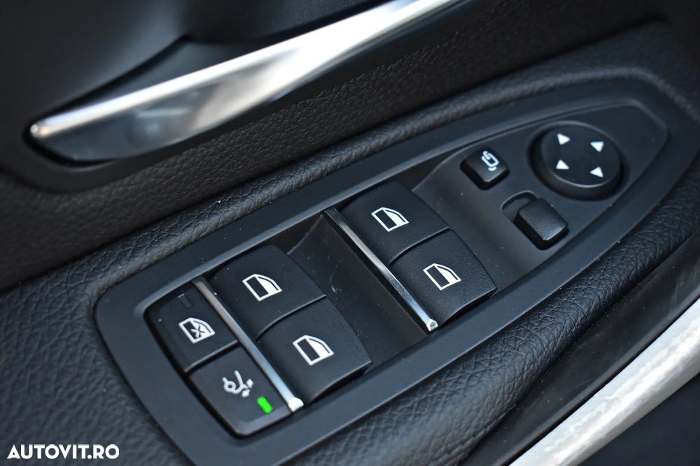 BMW Seria 3 320d Aut. Luxury Line - 16